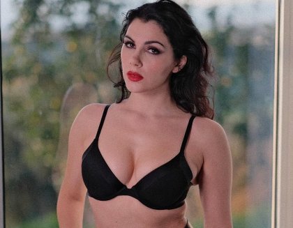 Valentina Nappi - Sexy Babe In Stockings Gets Fucked | mp4 porn video on mobile phone